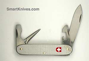 2004 Victorinox Soldier Swiss Army knife
